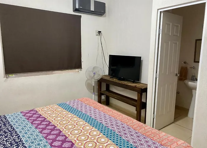 Casa nueva con 3 recamaras y a un lado de alberca